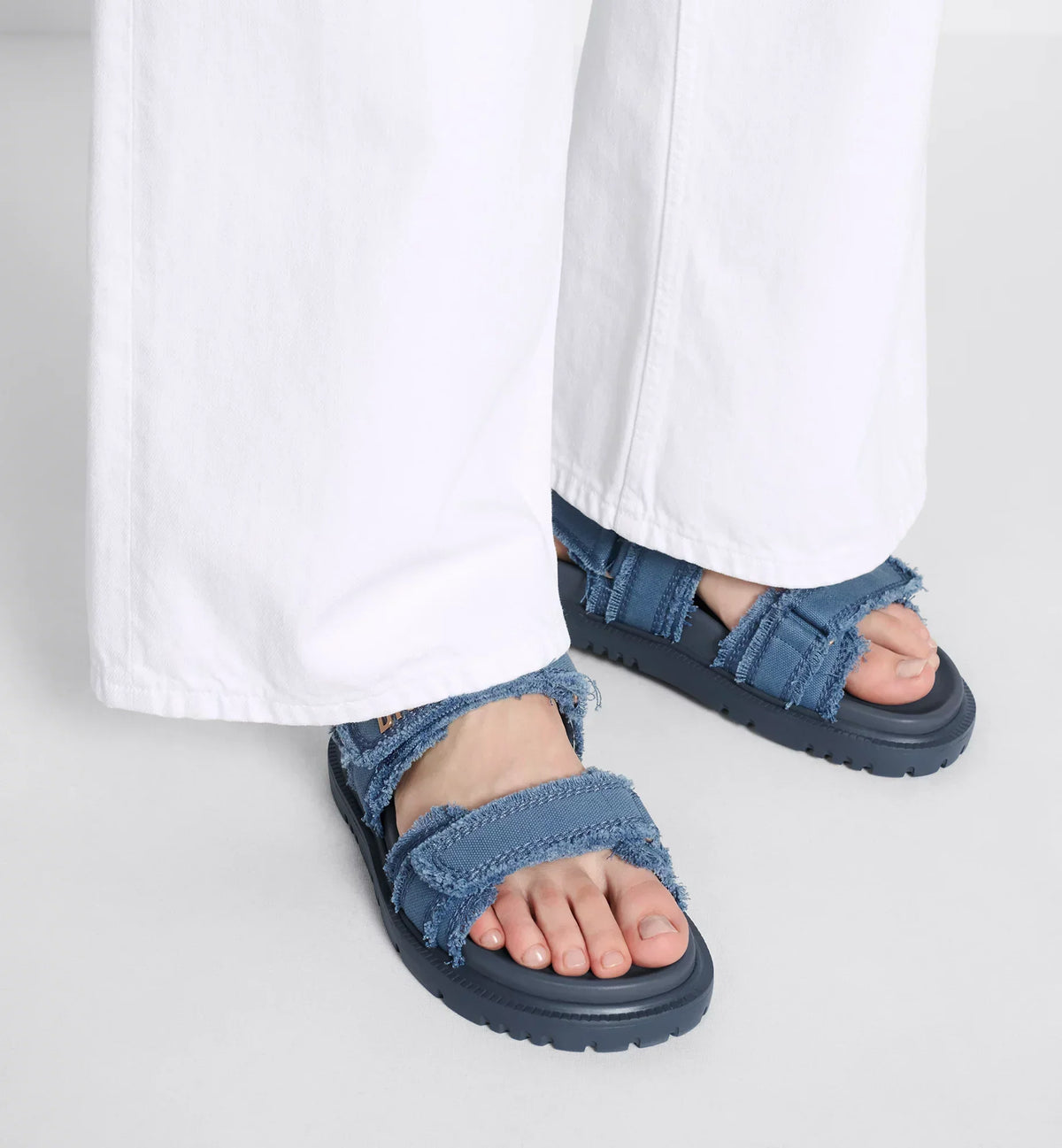 Cotton Canvas Sandal – the style features an anatomically shaped sole made with ultra-lightweight – LUX VERSE Luxury Designer Fashion Outlet