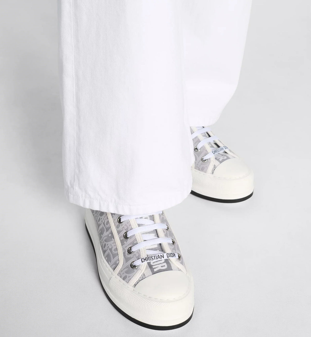 Walk'n'Platform Calfskin Textured Sneaker – it showcases a comfortable thick sole, a gray and white embroidered cotton tongue – LUX VERSE Luxury Designer Fashion Outlet