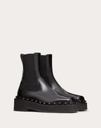 M-way Rockstud Beatle in Calfskin with Tone-on-tone Studs 50 Mm – 1.2 in. platform- Shaft height: 19 cm / 7.5 in., Italian size 37 – LUX VERSE Luxury Designer Fashion Outlet