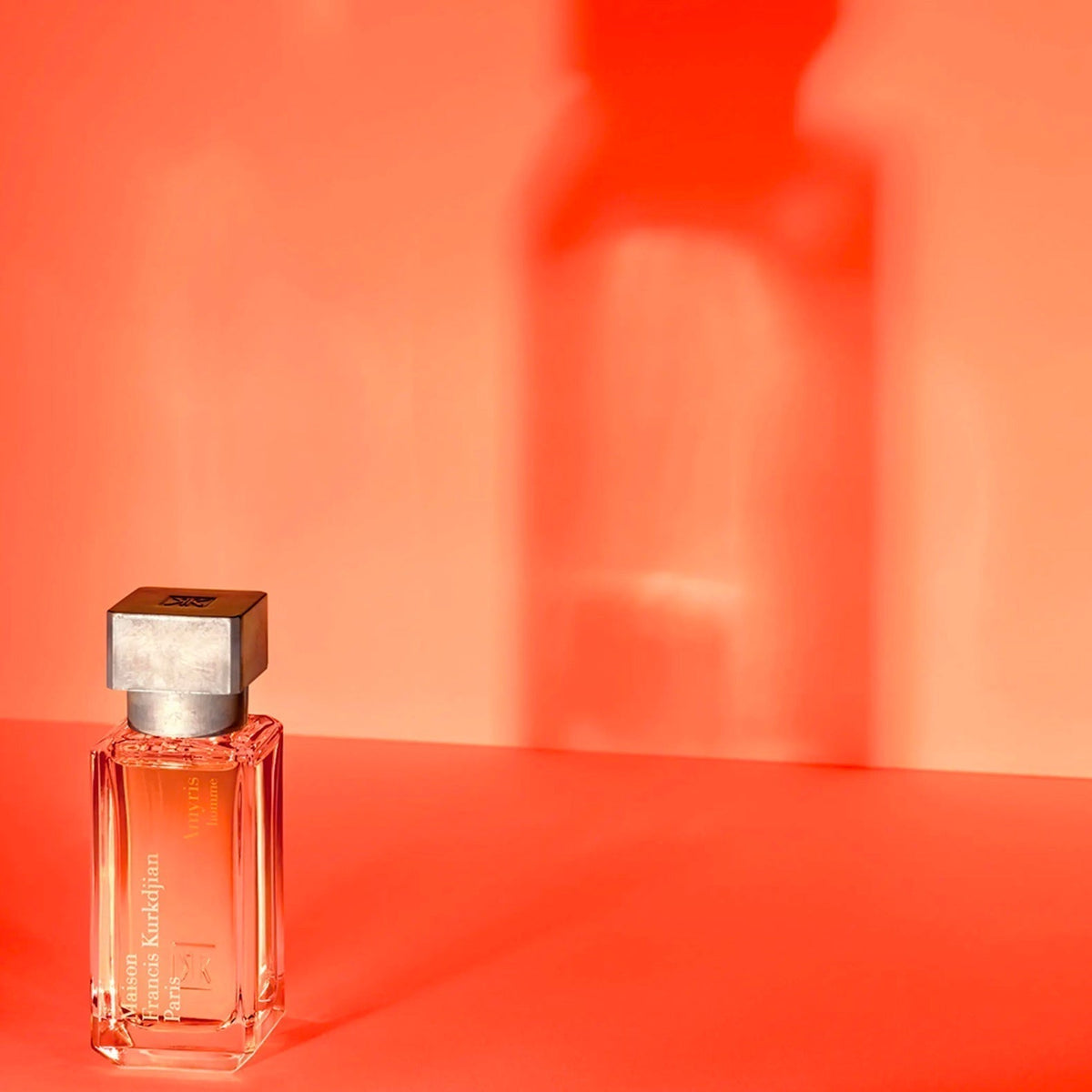 Amyris Homme 1.2 oz EDT for men – amyris eau de toilette for men, a captivating and luminous fragrance.KEY NOTES: – LUX VERSE Luxury Designer Fashion Outlet