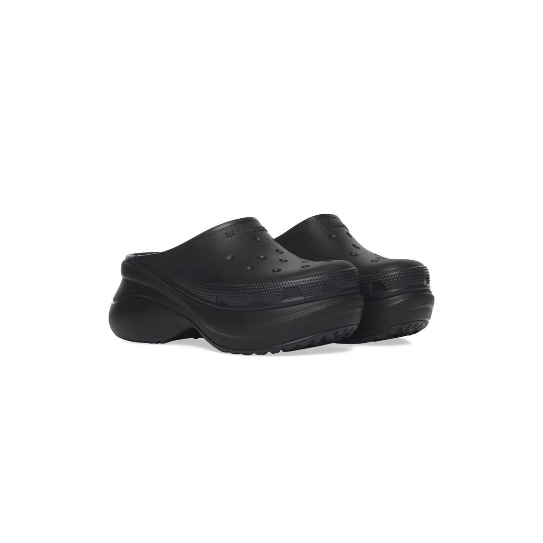 Women Mule In Black – 5mm arch• logo debossed on the upper• Embossed size at back• – LUX VERSE Luxury Designer Fashion Outlet