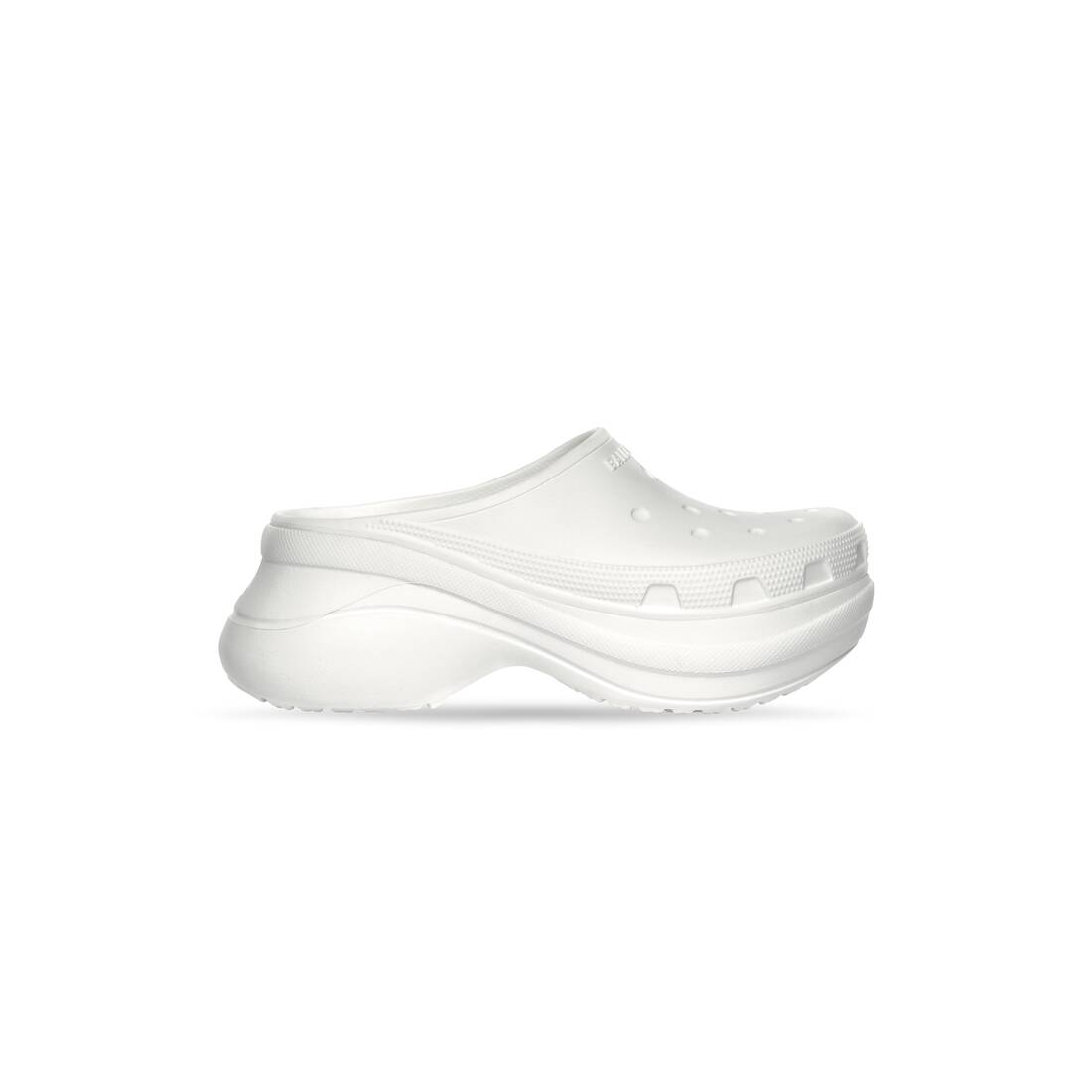 Women Mule In Black – size at back• Tone-on-tone sole and insole• Crocs™ collaboration – LUX VERSE Luxury Designer Fashion Outlet