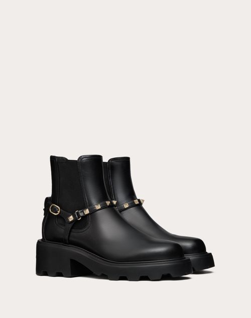 Rockstud Calfskin Beatle 55mm – 1in. platform- Boot shaft height: 14cm / 5.5 in.; in an Italian size 37 – LUX VERSE Luxury Designer Fashion Outlet