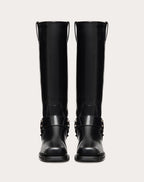 Rockstud Calfskin Biker Boot 40mm – tone-on-tone studs- Heel height: 40 mm / 1.6 in.- Shaft height: 39 cm – LUX VERSE Luxury Designer Fashion Outlet