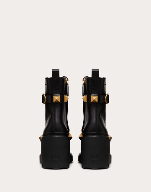 Roman Stud Calfskin Combat Boot 85mm – 18x18 mm / 0.7x0.7 in. with an antique-brass finish- Rubber sole – LUX VERSE Luxury Designer Fashion Outlet