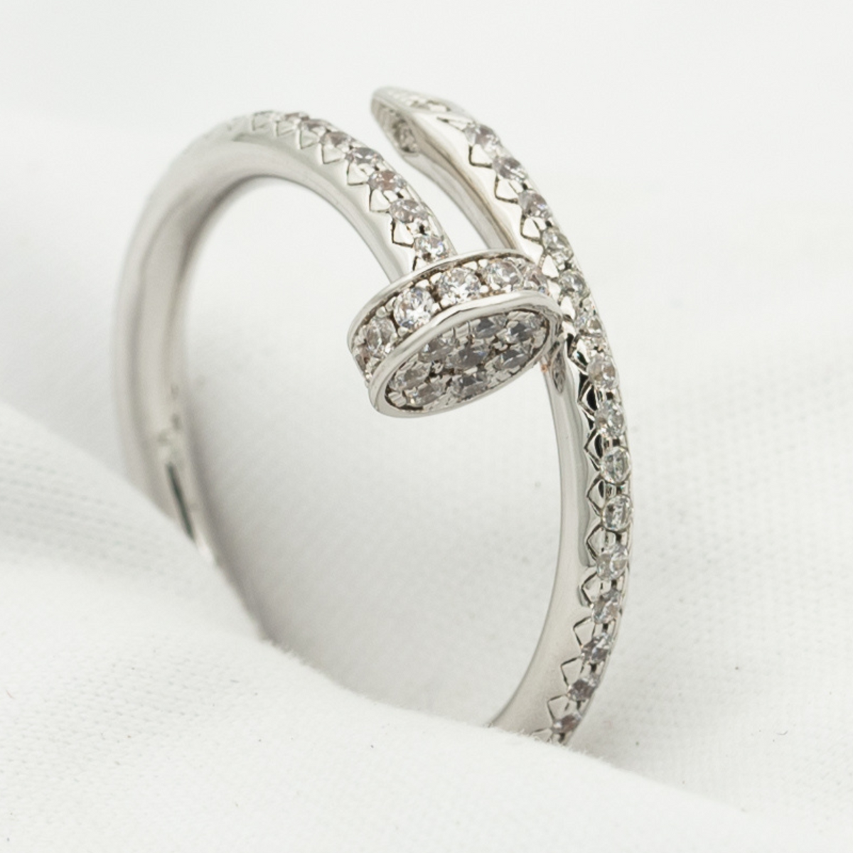 Juste Ring 1.8mm Silver Diamonds – LUX VERSE Luxury Designer Fashion Outlet