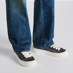 B33 Smooth Sneaker – the Oblique rubber sole is enhanced by a contrasting 30 Avenue Montaigne signature – LUX VERSE Luxury Designer Fashion Outlet