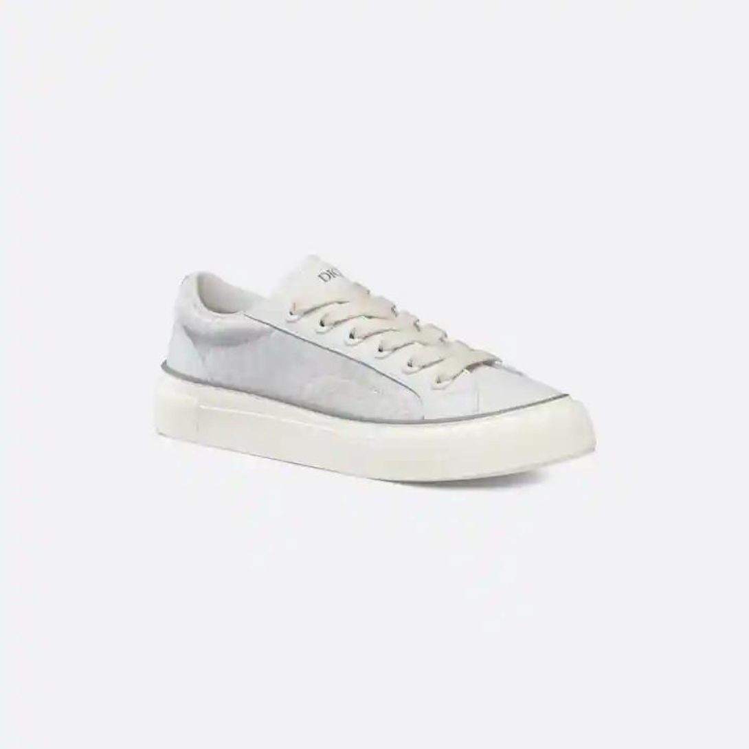 B33 Smooth Sneaker – the Oblique rubber sole is enhanced by a contrasting 30 Avenue Montaigne signature – LUX VERSE Luxury Designer Fashion Outlet