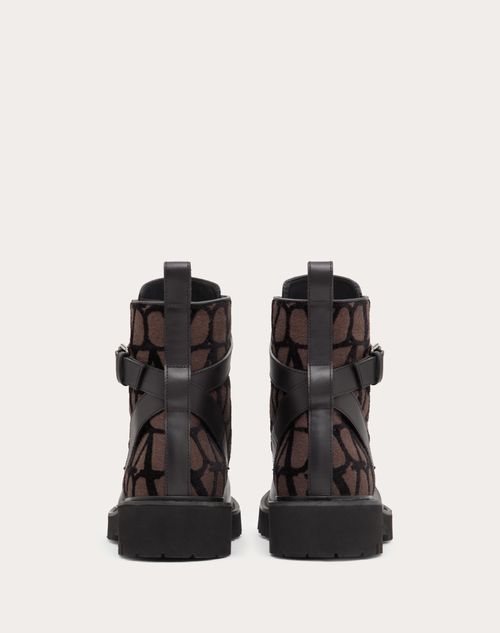 Vlogo Signature Combat Boot in Calfskin and Toile Iconographe 35mm – 1.3 in.- Shaft height: 14 cm / 5.5 in. in an Italian size 37 – LUX VERSE Luxury Designer Fashion Outlet
