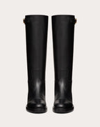 Vlogo the Bold Edition Boot in Calfskin 30mm – detail and light gold-finish buckle- Heel height: 30 mm/1.2 in.- Boot – LUX VERSE Luxury Designer Fashion Outlet