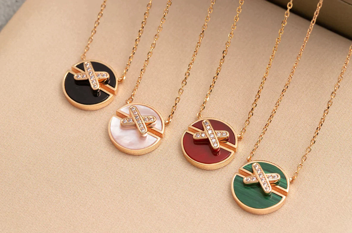 Jeux De Rose Gold Diamond Necklace – LUX VERSE Luxury Designer Fashion Outlet