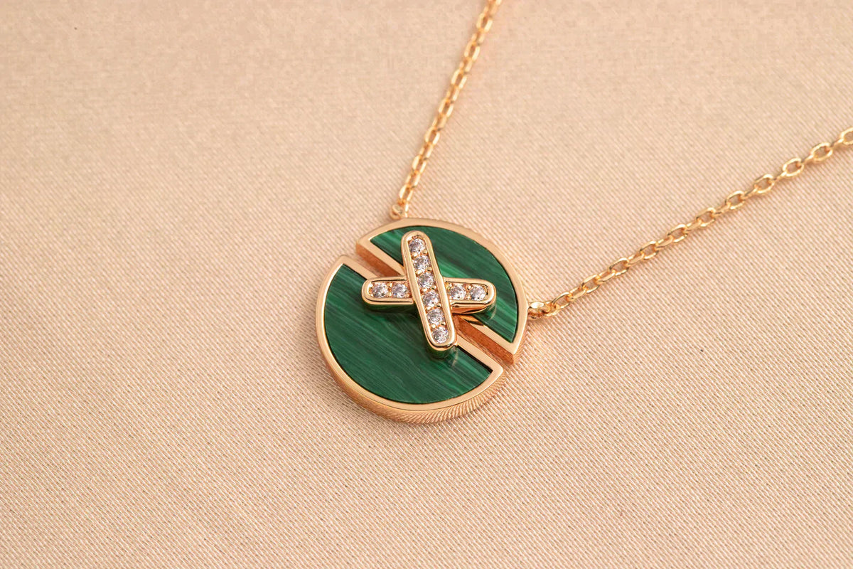 Jeux De Rose Gold Diamond Necklace – LUX VERSE Luxury Designer Fashion Outlet