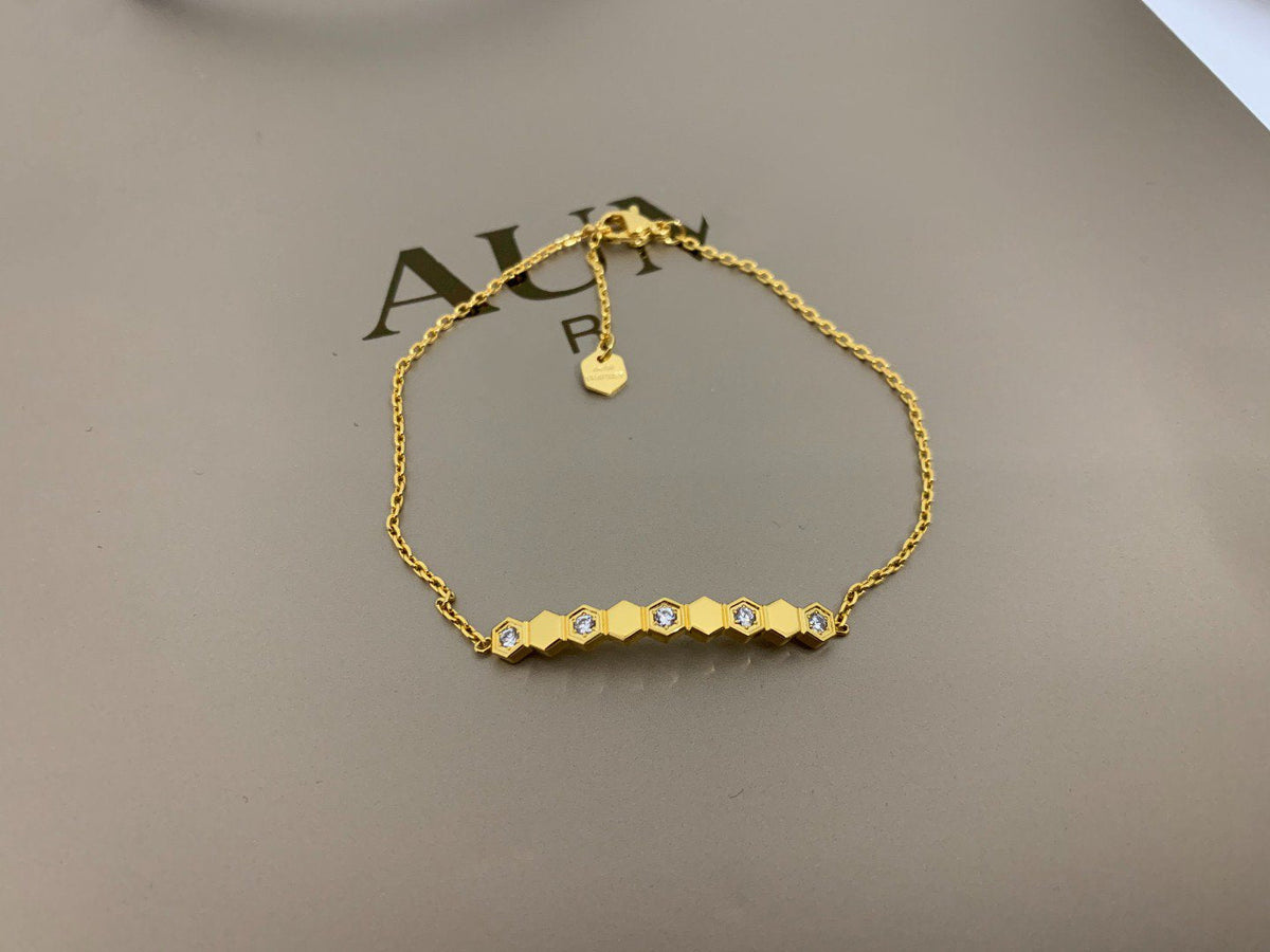 Bee Love Bracelet Diamond – LUX VERSE Luxury Designer Fashion Outlet