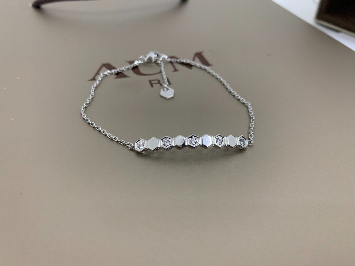 Bee Love Bracelet Diamond – LUX VERSE Luxury Designer Fashion Outlet