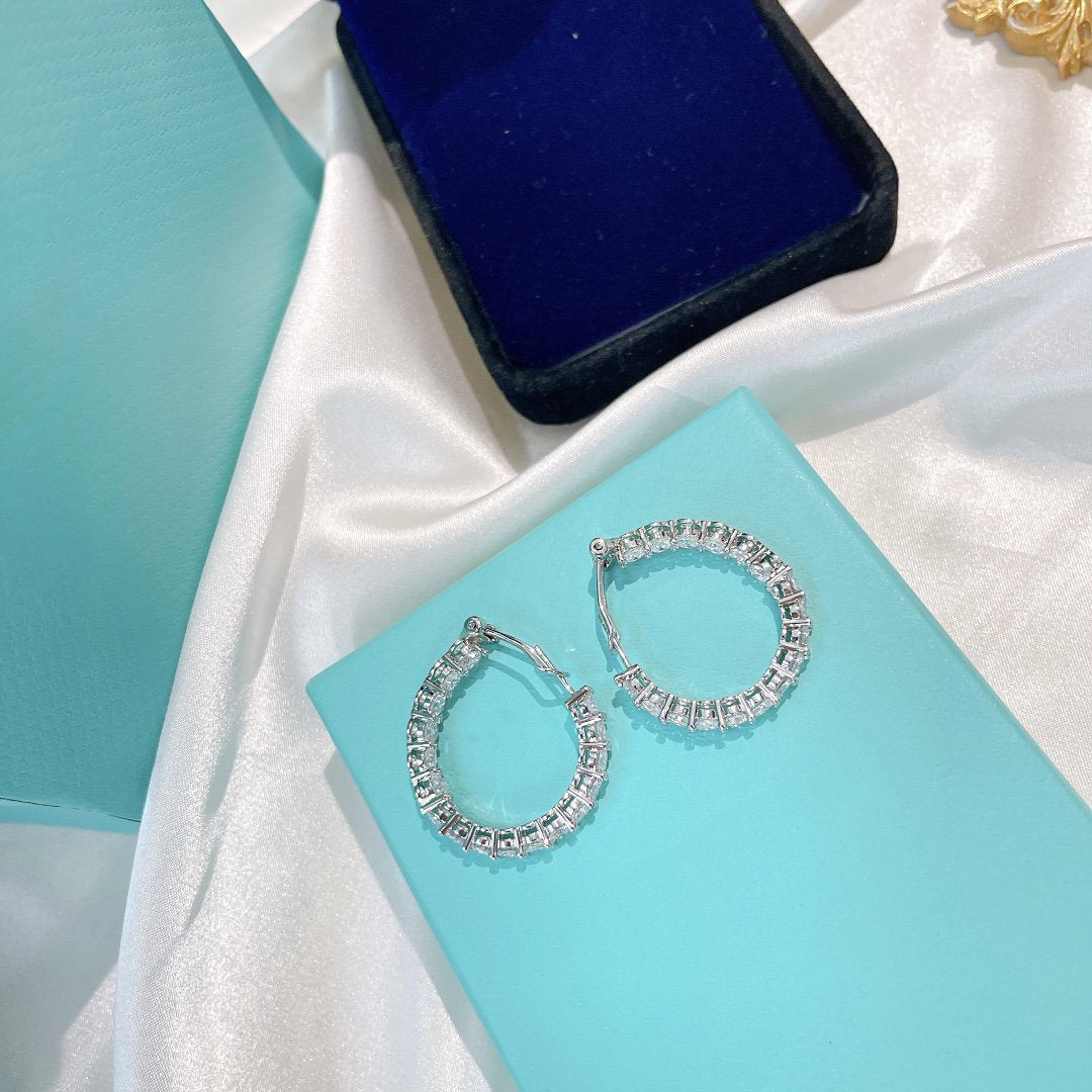 Silver Diamond Hoop Earrings – LUX VERSE Luxury Designer Fashion Outlet