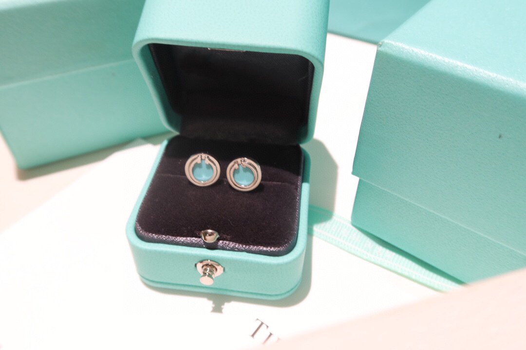 Turquoise Circle White Gold Earrings – LUX VERSE Luxury Designer Fashion Outlet