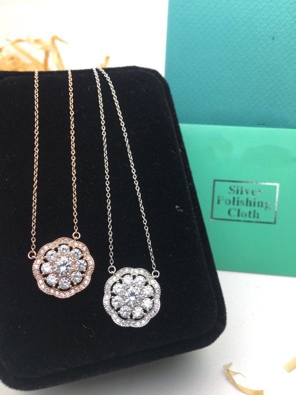 Aurora Cluster Pendant Necklace – LUX VERSE Luxury Designer Fashion Outlet