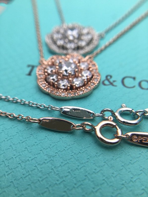 Aurora Cluster Pendant Necklace – LUX VERSE Luxury Designer Fashion Outlet