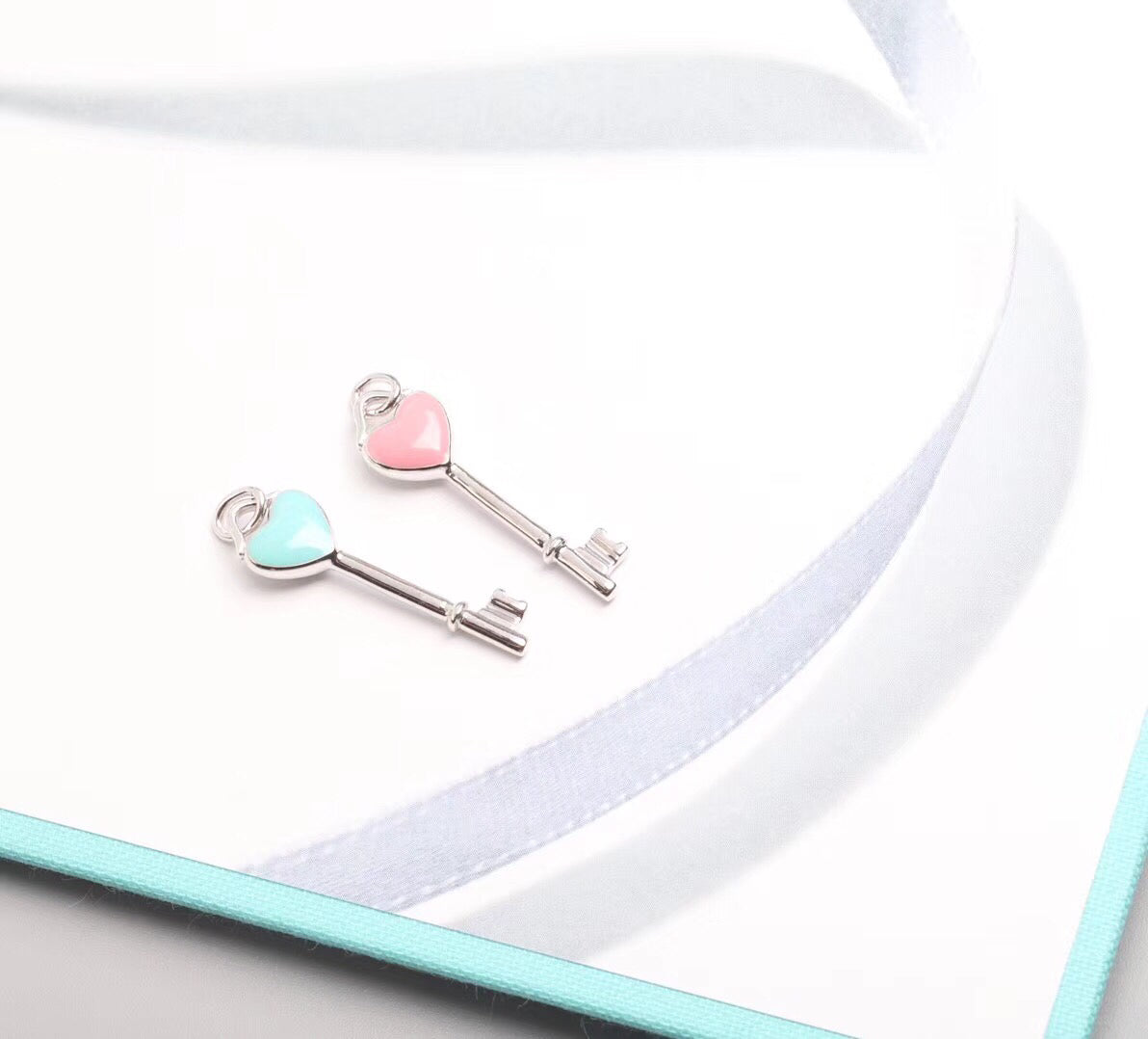 Tiff Heart Key – LUX VERSE Luxury Designer Fashion Outlet