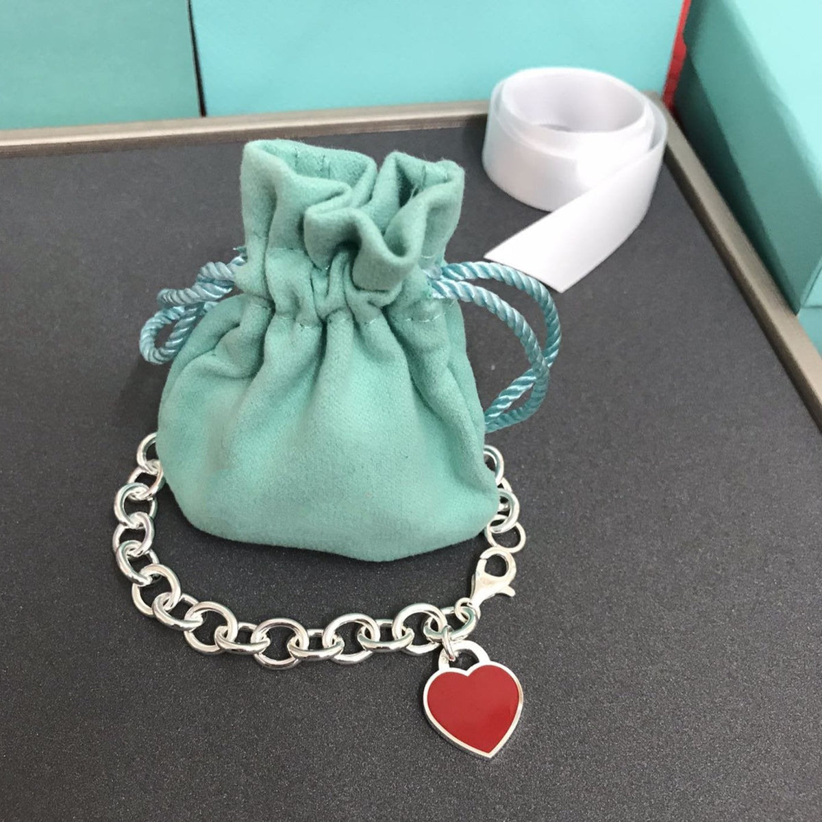 Heart Tag Bracelet Silver Medium – LUX VERSE Luxury Designer Fashion Outlet