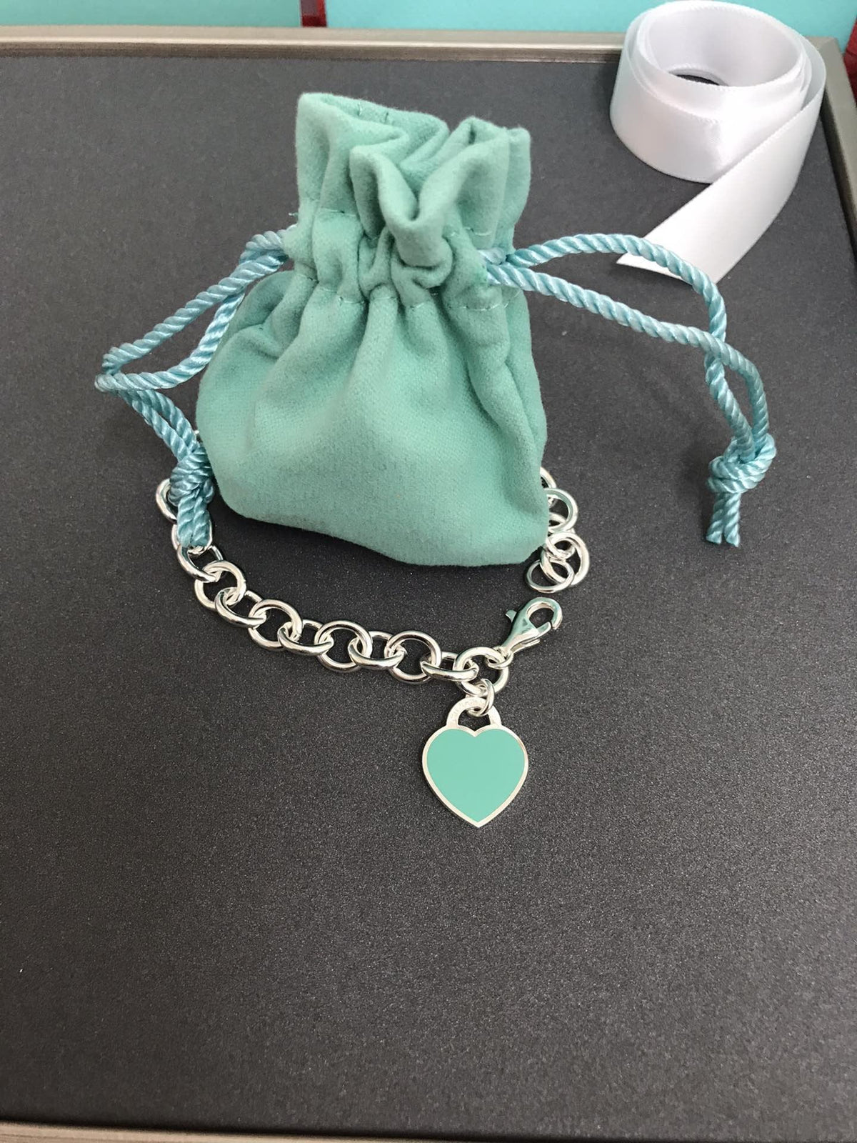 Heart Tag Bracelet Silver Medium – LUX VERSE Luxury Designer Fashion Outlet