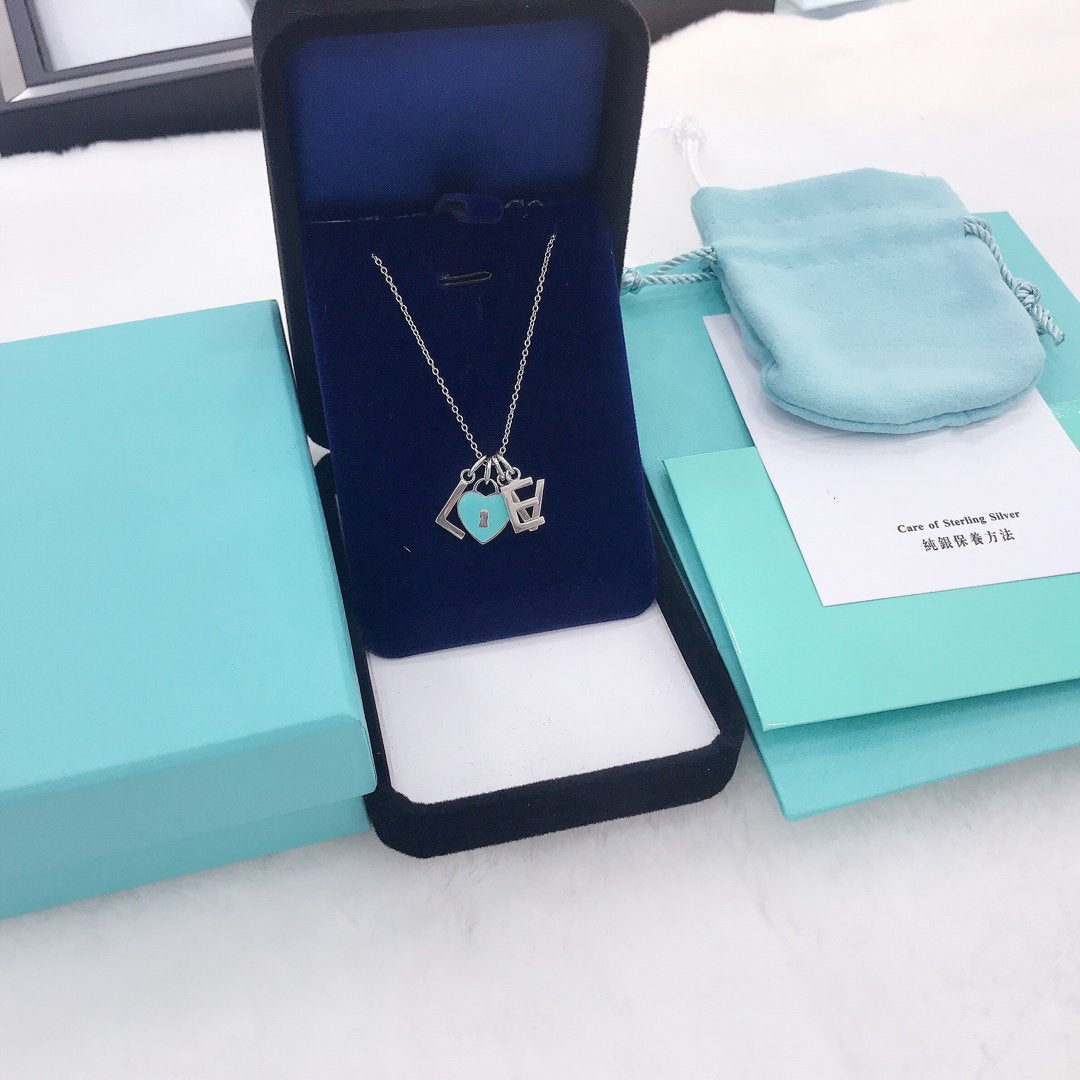 Collar Love Plata Necklace – LUX VERSE Luxury Designer Fashion Outlet