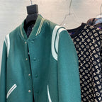 Grüne Wolljacke im College-Stil mit Kontrastärmeln – Herren