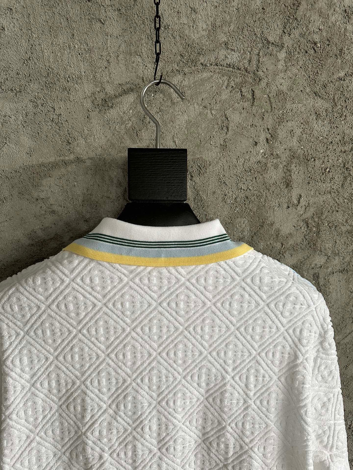 Weißer Strickblouson mit Streifenbesatz – Herren
