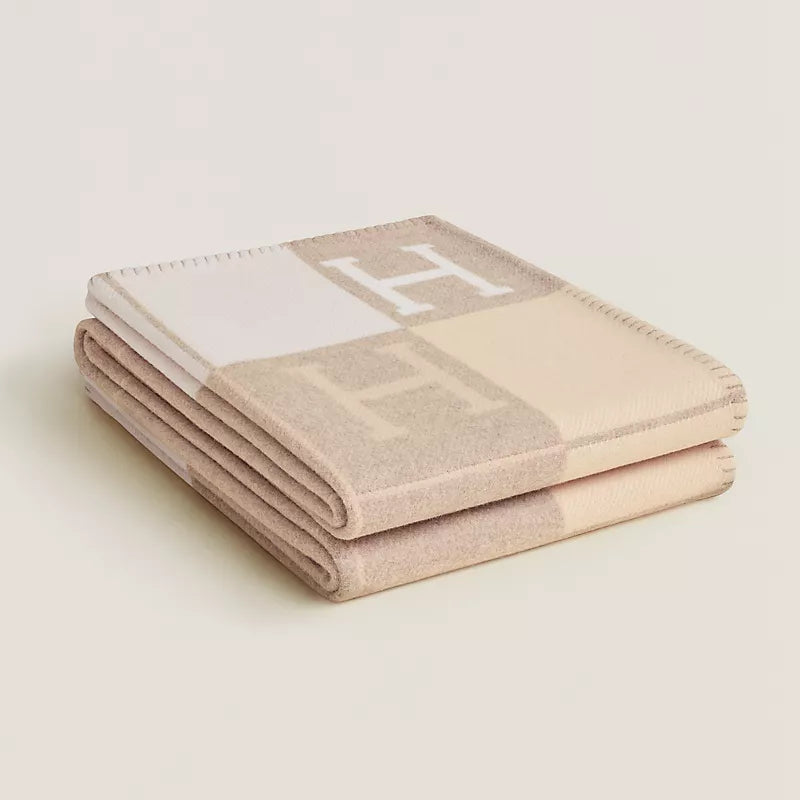Avalon Classic Throw Blanket – the composition of the drawing and juxtaposed lines reinforces the interplay – LUX VERSE Luxury Designer Fashion Outlet