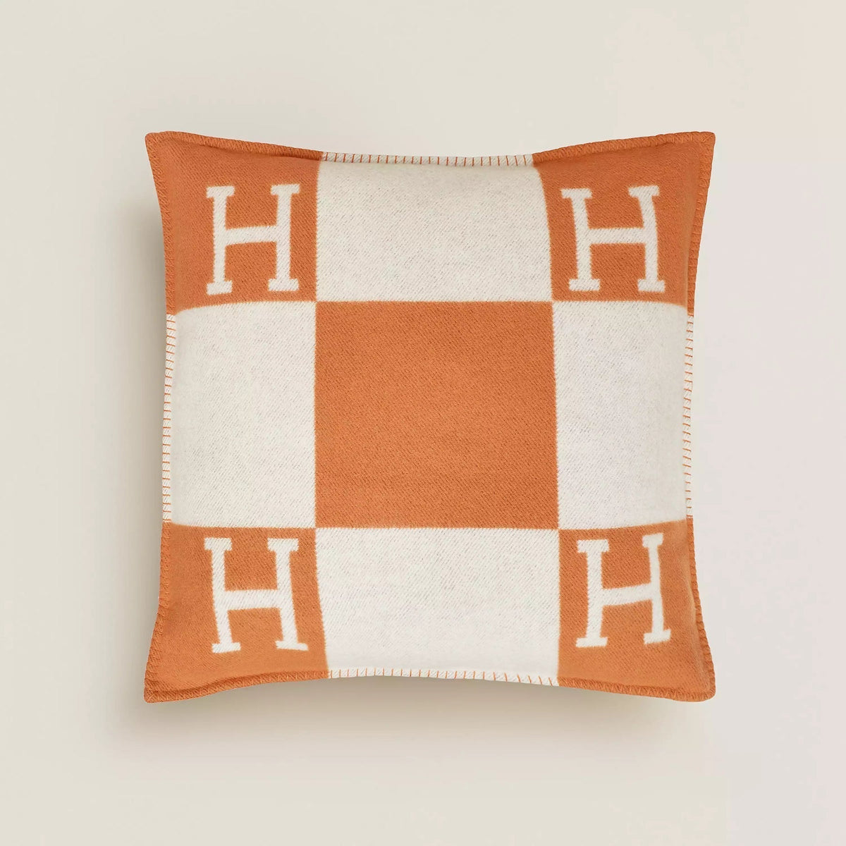 Avalon Classic Throw Blanket – Avalon Classic Throw Blanket Revealed by a hand-woven jacquard weave, – LUX VERSE Luxury Designer Fashion Outlet