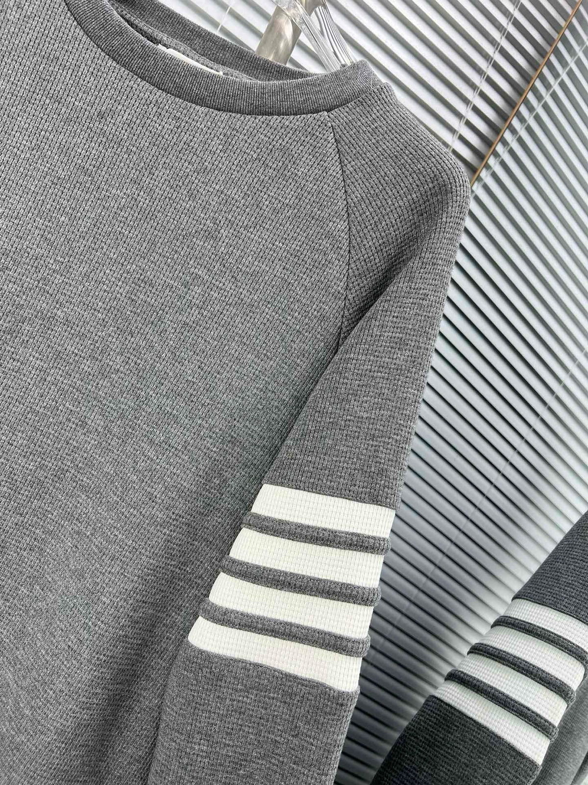 4-Bar Crewneck Grey Loopback – Herren