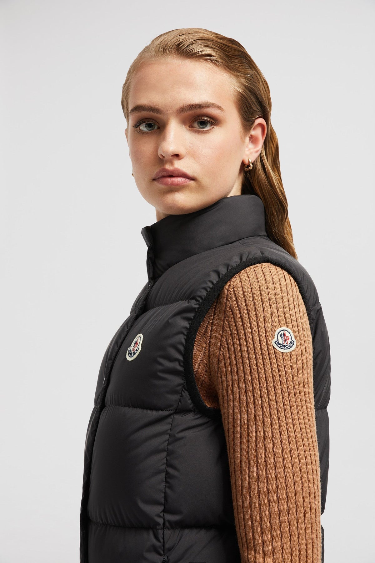Badia Down Vest – featuring an subtle matt finish, the Badia down vest is a versatile piece that can – LUX VERSE Luxury Designer Fashion Outlet