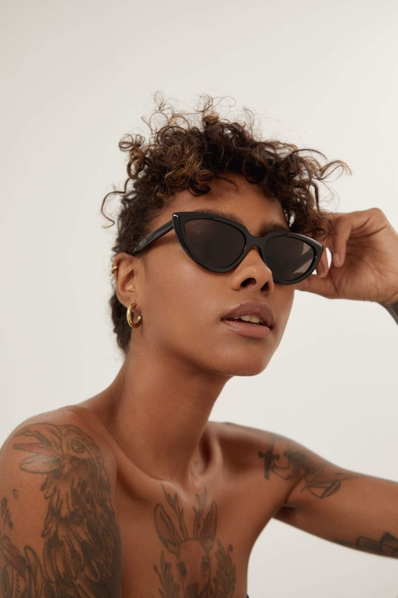 Angular black cat-eye sunglasses – laser logo with white enamel on left temple – LUX VERSE Luxury Designer Fashion Outlet