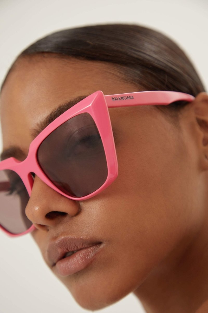 Cat-eye femenine pink sunglasses – key to attract aspirational consumers at entry price range – LUX VERSE Luxury Designer Fashion Outlet