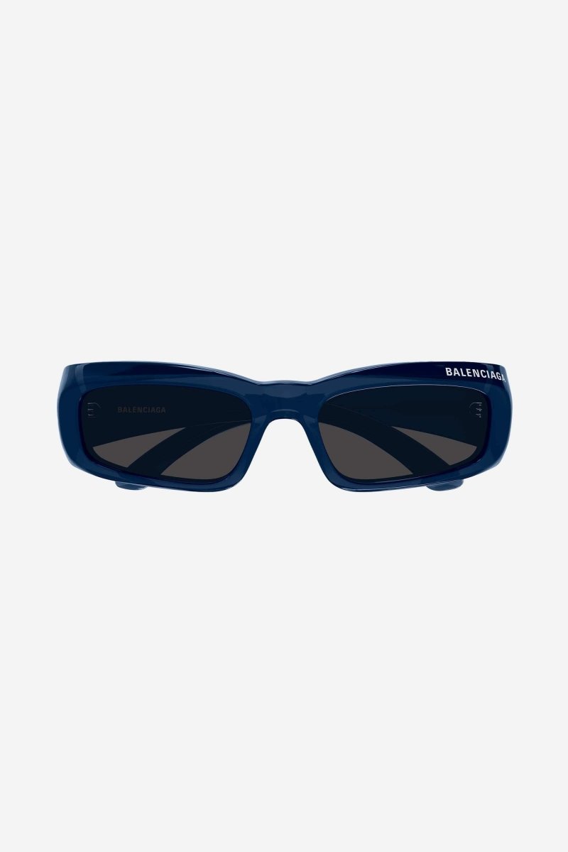 Dark blue rectangular sunglasses – the lasered logo is enhanced with enamel and is placed on the top bevel reaching – LUX VERSE Luxury Designer Fashion Outlet