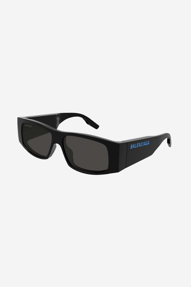 LED FRAME black sunglasses – LED FRAME has a light device in the temple and it can be illuminated in 5 – LUX VERSE Luxury Designer Fashion Outlet