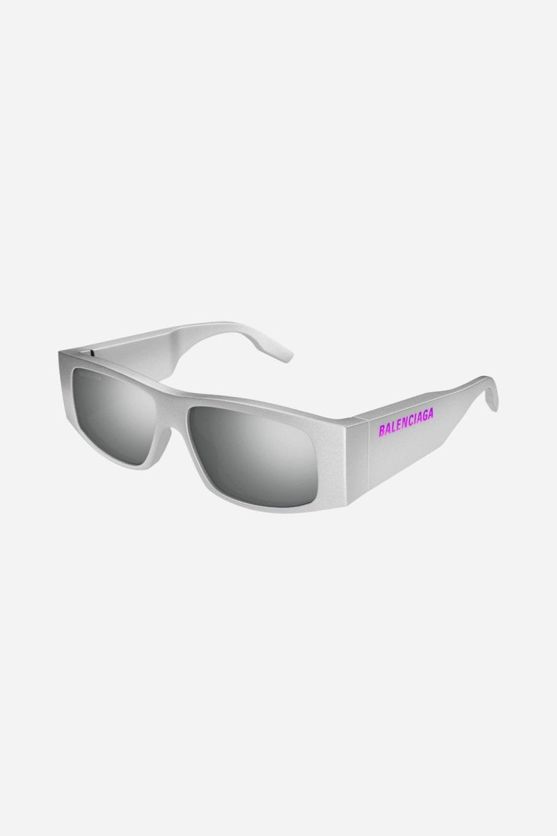 LED FRAME silver sunglasses – LED FRAME has a light device in the temple and it can be illuminated in 5 – LUX VERSE Luxury Designer Fashion Outlet