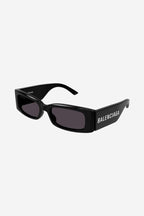 MAX rectangular flat sunglasses in black – max Rectangle Sunglasses in black Eastman Acetate Renew, an acetate alternative – LUX VERSE Luxury Designer Fashion Outlet