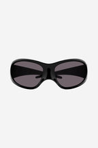 Skin XXL Cat sunglasses in black – skin XXL Cat Sunglasses in black bio-based injected nylon with grey lenses are – LUX VERSE Luxury Designer Fashion Outlet