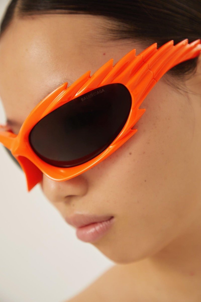 Spike rectangle sunglasses in fluo orange – spike Rectangle Sunglasses in neon orange bio-based injected nylon – LUX VERSE Luxury Designer Fashion Outlet