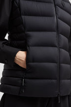 Barraux Down Vest – the practical warmer is finished with a hood – LUX VERSE Luxury Designer Fashion Outlet