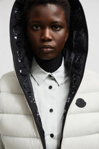 Barraux Down Vest – the practical warmer is finished with a hood – LUX VERSE Luxury Designer Fashion Outlet