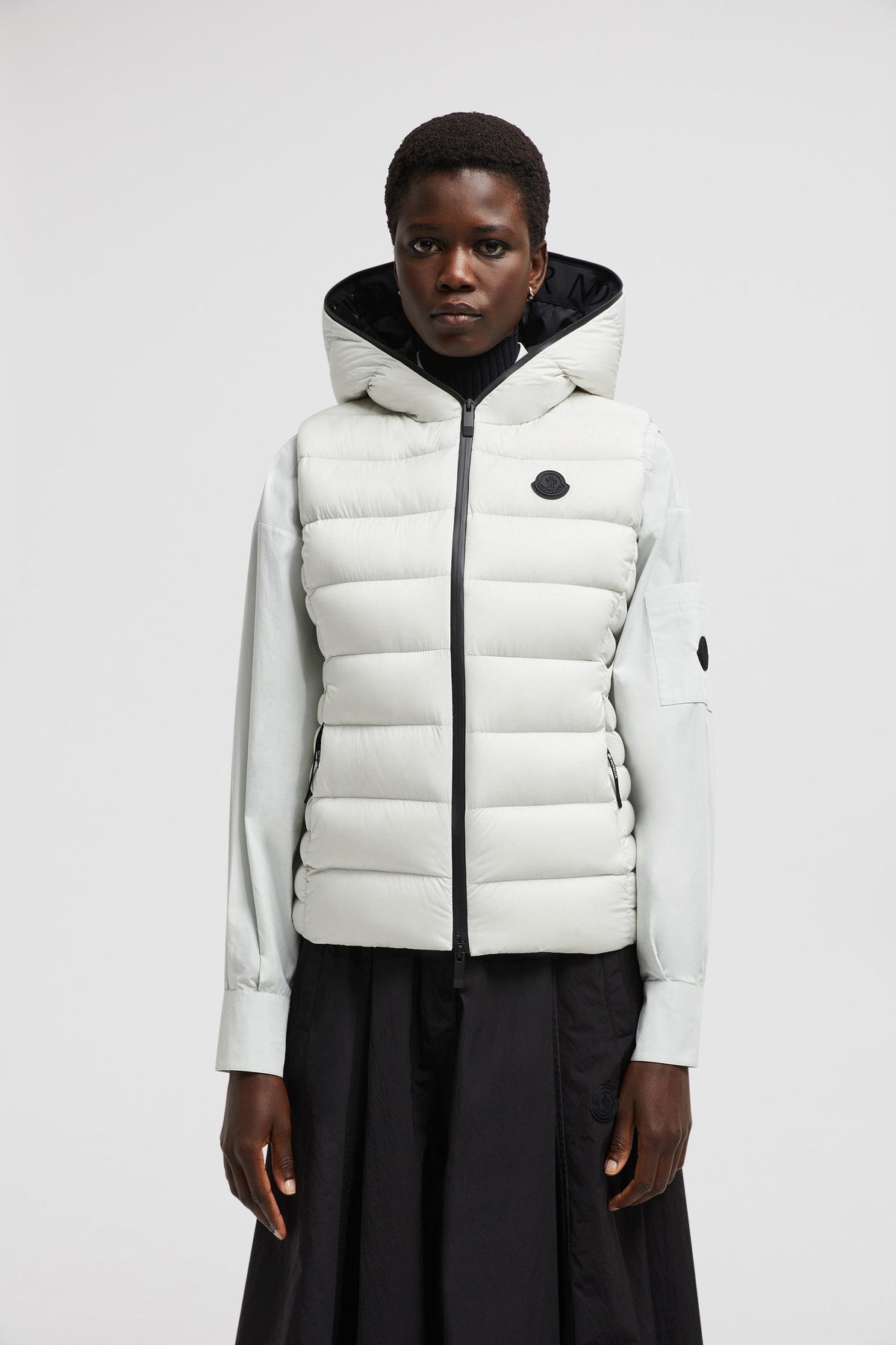 Barraux Down Vest – the practical warmer is finished with a hood – LUX VERSE Luxury Designer Fashion Outlet