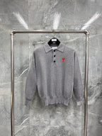 Cremefarbener Langarmstrickpullover mit Herz-Logo – Herren