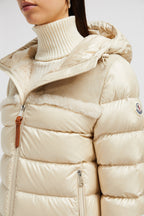 Beauvais Short Down Jacket – unmistakably, the Dalles down jacket is characterized by classic boudin quilting – LUX VERSE Luxury Designer Fashion Outlet
