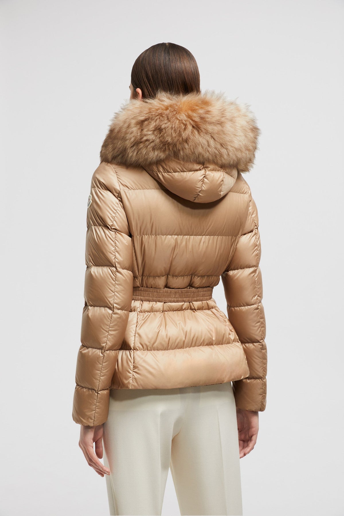 Boed Short Down Jacket – crafted from longue saison, the hooded puffer jacket is finished with a luxurious – LUX VERSE Luxury Designer Fashion Outlet