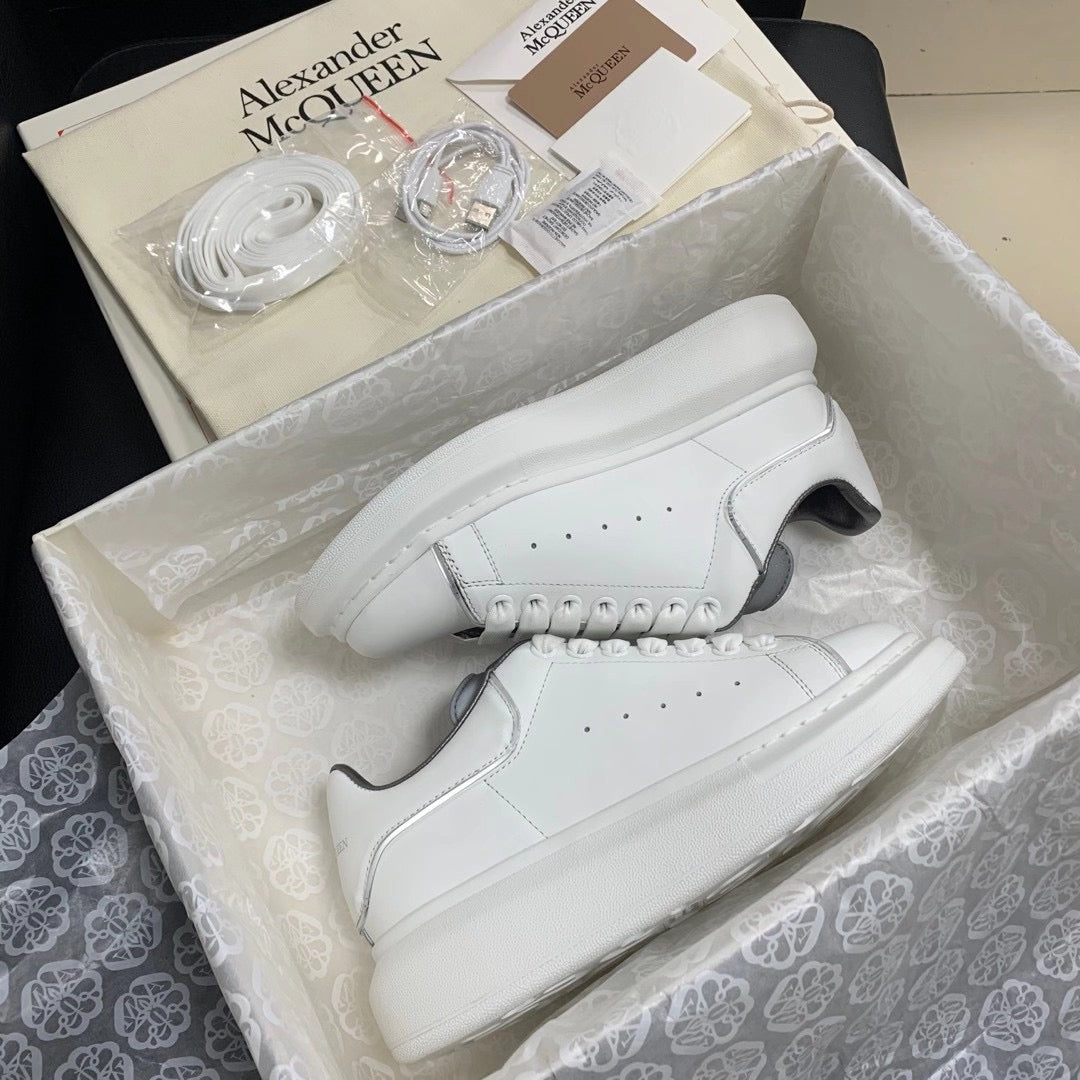 Oversized schimmernde lila Plateau-Sneaker