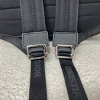 Schwarz-grauer Rucksack
