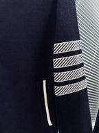 Marineblaue Strickjacke aus Wolle mit vier Streifen – Herren