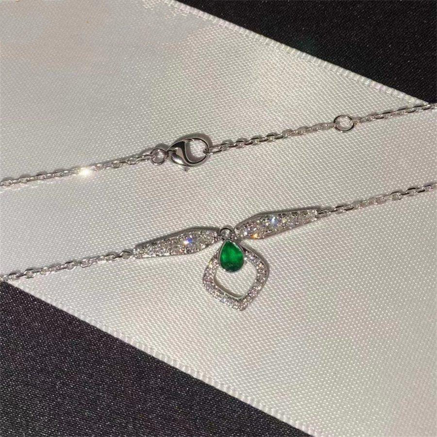 Josephine Malachite Silver Diamond Necklace – LUX VERSE Luxury Designer Fashion Outlet
